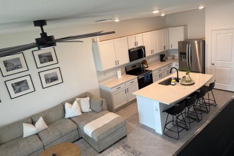 Townhouse in Apollo Beach, Florida 3 bedrooms, 158.12 sq.m. № 2398893 - photo 8