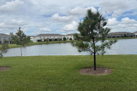 Townhouse in Apollo Beach, Florida 3 bedrooms, 158.12 sq.m. № 2398893 - photo 30