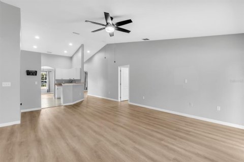 Casa en venta en Kissimmee, Florida, 3 dormitorios, 162.21 m2 № 1914776 - foto 20