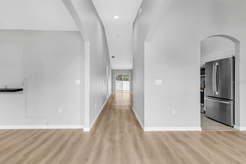 Casa en venta en Kissimmee, Florida, 3 dormitorios, 162.21 m2 № 1914776 - foto 5