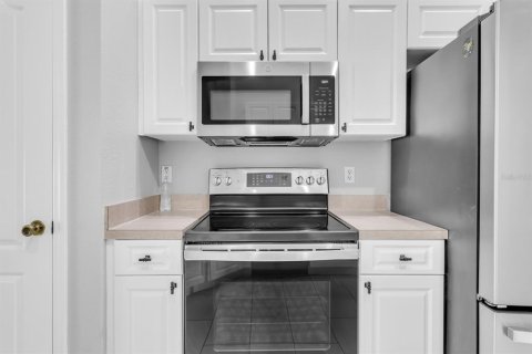 Casa en venta en Kissimmee, Florida, 3 dormitorios, 162.21 m2 № 1914776 - foto 16
