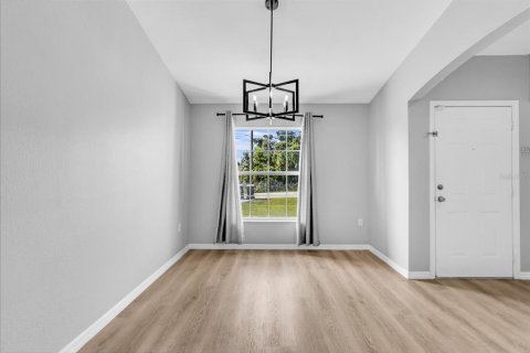 Casa en venta en Kissimmee, Florida, 3 dormitorios, 162.21 m2 № 1914776 - foto 13
