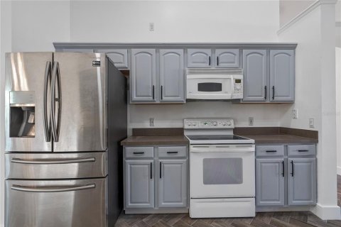 Casa en venta en Kissimmee, Florida, 3 dormitorios, 219.06 m2 № 1640048 - foto 10