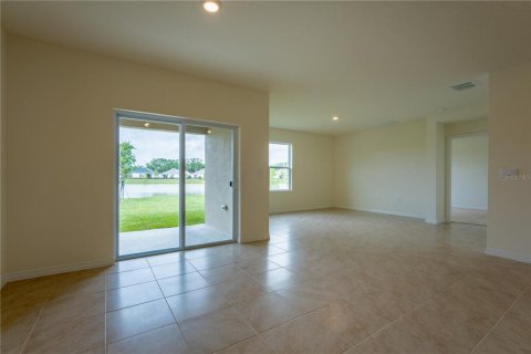 Casa en venta en Davenport, Florida, 4 dormitorios, 173.45 m2 № 2308077 - foto 12