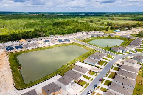 Casa en venta en Davenport, Florida, 4 dormitorios, 173.45 m2 № 2308077 - foto 2
