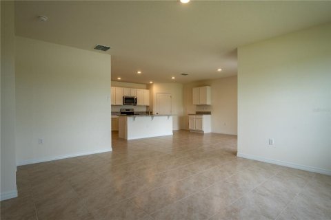 Casa en venta en Davenport, Florida, 4 dormitorios, 173.45 m2 № 2308077 - foto 8