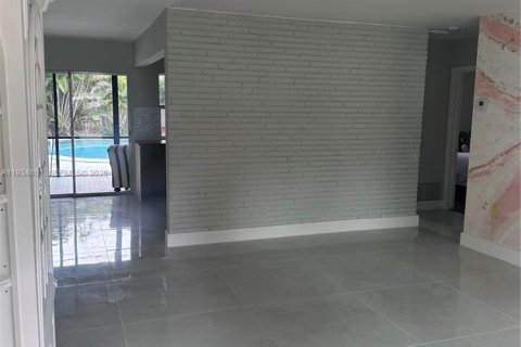 Villa ou maison à louer à Fort Lauderdale, Floride: 3 chambres, 105.35 m2 № 2000696 - photo 17