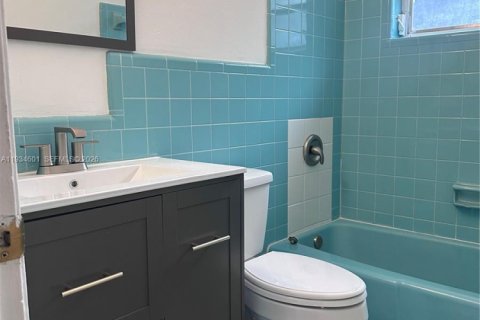 Villa ou maison à louer à Fort Lauderdale, Floride: 3 chambres, 105.35 m2 № 2000696 - photo 16