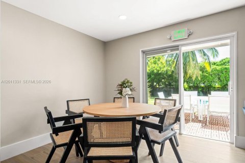 Villa ou maison à louer à North Palm Beach, Floride: 4 chambres, 144.56 m2 № 2074493 - photo 19