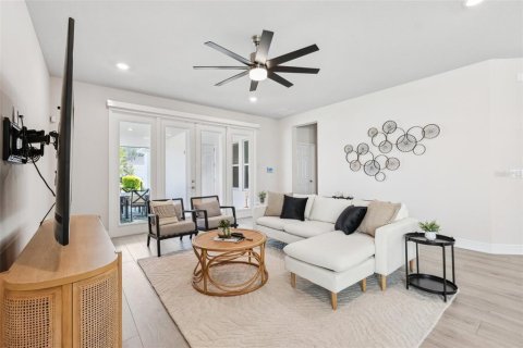 Купить виллу или дом в Уэсли-Чепел, Флорида 7 комнат, 187.48м2, № 1603266 - фото 19