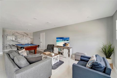 Villa ou maison à vendre à Port Charlotte, Floride: 3 chambres, 250.56 m2 № 2408414 - photo 7