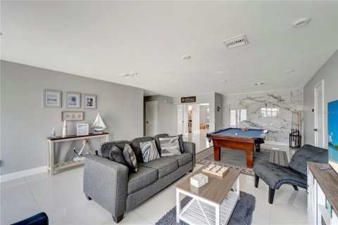 Villa ou maison à vendre à Port Charlotte, Floride: 3 chambres, 250.56 m2 № 2408414 - photo 10