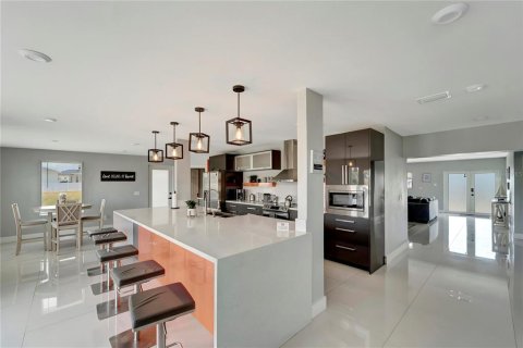 Villa ou maison à vendre à Port Charlotte, Floride: 3 chambres, 250.56 m2 № 2408414 - photo 13