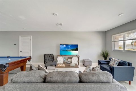 Villa ou maison à vendre à Port Charlotte, Floride: 3 chambres, 250.56 m2 № 2408414 - photo 8