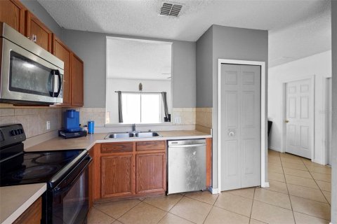 Villa ou maison à vendre à Kissimmee, Floride: 3 chambres, 107.86 m2 № 1826672 - photo 8