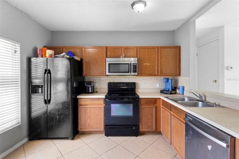 Villa ou maison à vendre à Kissimmee, Floride: 3 chambres, 107.86 m2 № 1826672 - photo 5