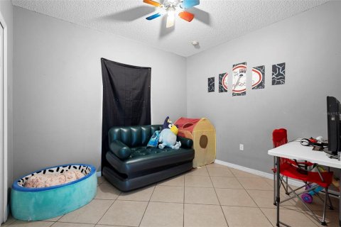 Villa ou maison à vendre à Kissimmee, Floride: 3 chambres, 107.86 m2 № 1826672 - photo 11