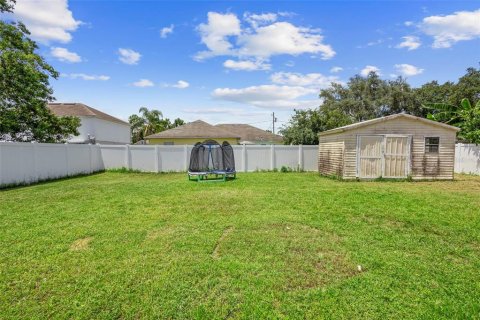 Villa ou maison à vendre à Kissimmee, Floride: 3 chambres, 107.86 m2 № 1826672 - photo 29