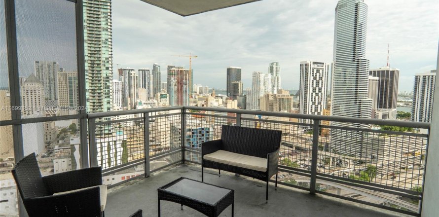 Condominio en Miami, Florida, 2 dormitorios  № 1707872