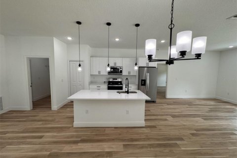 Casa en venta en Ocala, Florida, 4 dormitorios, 170.29 m2 № 1906161 - foto 5