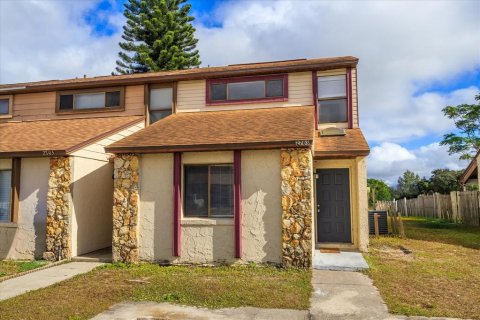 Townhouse in Orlando, Florida 2 bedrooms, 102.75 sq.m. № 2379266