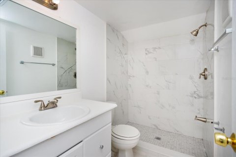 Townhouse in Orlando, Florida 2 bedrooms, 102.75 sq.m. № 2379266 - photo 14