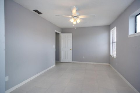 Townhouse in Orlando, Florida 2 bedrooms, 102.75 sq.m. № 2379266 - photo 13