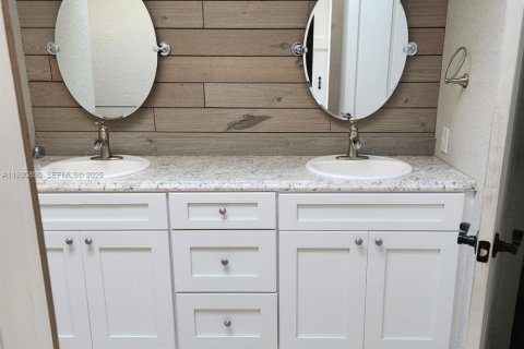 Снять в аренду виллу или дом в Уинтер-Хейвен, Флорида 3 спальни, № 1989537 - фото 9