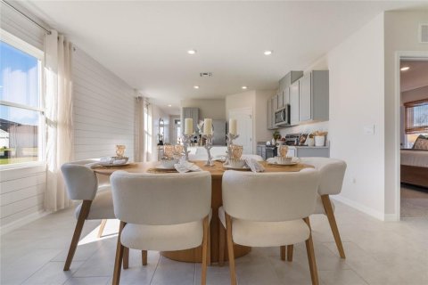 Casa en venta en Winter Haven, Florida, 4 dormitorios, 154.68 m2 № 1905118 - foto 4