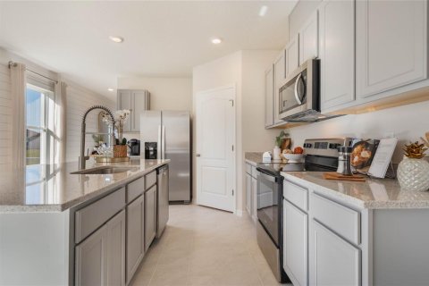 Casa en venta en Winter Haven, Florida, 4 dormitorios, 154.68 m2 № 1905118 - foto 11