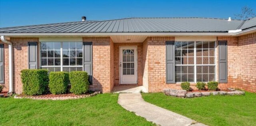 Villa ou maison à Crestview, Floride 3 chambres, 195.47 m2 № 559542