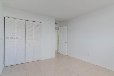 Copropriété à vendre à Miami, Floride: 2 chambres, 108.79 m2 № 2089187 - photo 18