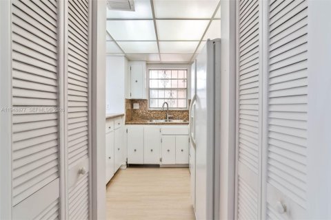 Copropriété à vendre à Miami, Floride: 2 chambres, 108.79 m2 № 2089187 - photo 20