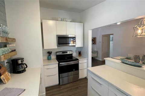 Villa ou maison à louer à Sarasota, Floride: 3 chambres, 116.5 m2 № 2115497 - photo 10