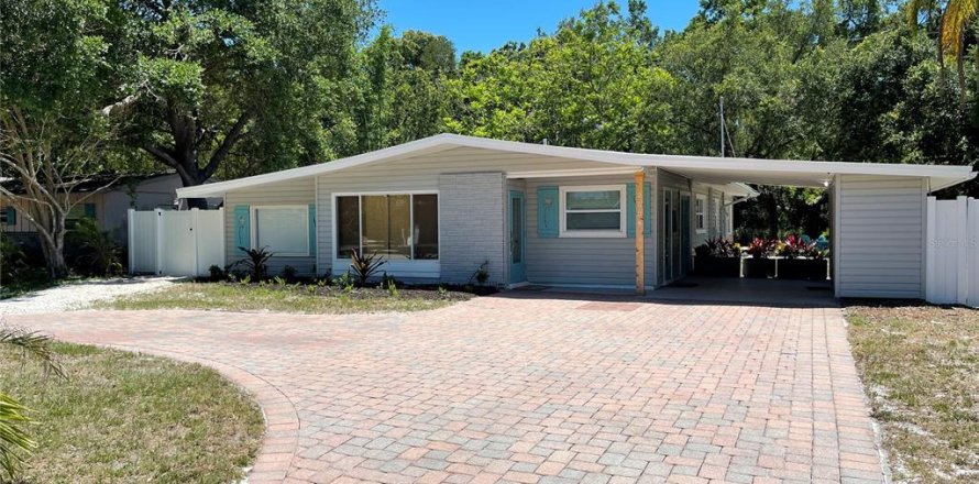 Villa ou maison à Sarasota, Floride 3 chambres, 116.5 m2 № 2115497