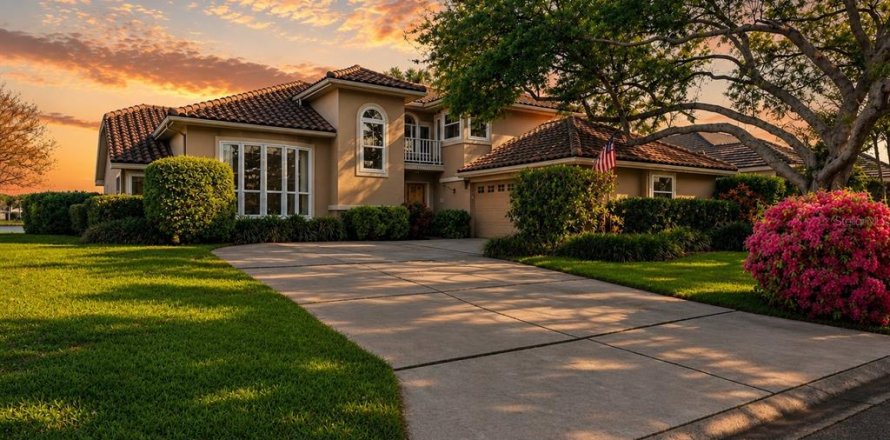 Дом в Сент-Питерсберг, Флорида 7 комнат, 285.12м2 № 2110303