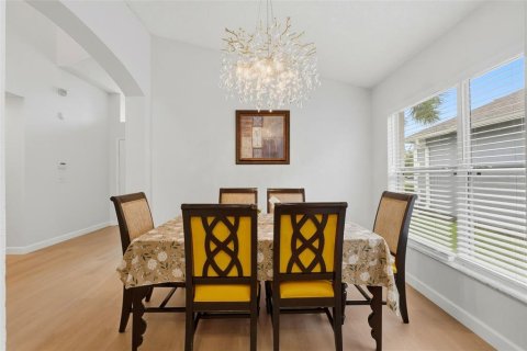 Villa ou maison à vendre à Kissimmee, Floride: 5 chambres, 212.37 m2 № 2139400 - photo 8