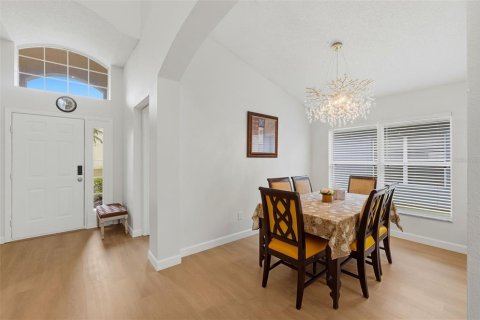 Villa ou maison à vendre à Kissimmee, Floride: 5 chambres, 212.37 m2 № 2139400 - photo 6