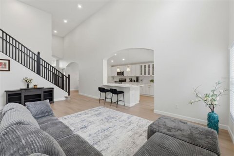 Villa ou maison à vendre à Kissimmee, Floride: 5 chambres, 212.37 m2 № 2139400 - photo 13