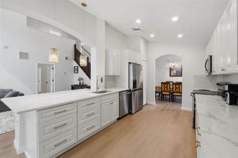Villa ou maison à vendre à Kissimmee, Floride: 5 chambres, 212.37 m2 № 2139400 - photo 15