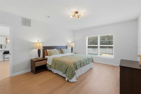 Villa ou maison à vendre à Kissimmee, Floride: 5 chambres, 212.37 m2 № 2139400 - photo 19