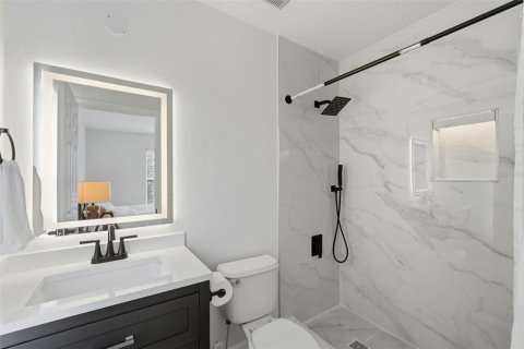 Villa ou maison à vendre à Kissimmee, Floride: 5 chambres, 212.37 m2 № 2139400 - photo 29