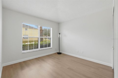 Villa ou maison à vendre à Kissimmee, Floride: 5 chambres, 212.37 m2 № 2139400 - photo 24