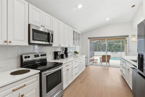 Villa ou maison à vendre à Kissimmee, Floride: 5 chambres, 212.37 m2 № 2139400 - photo 17