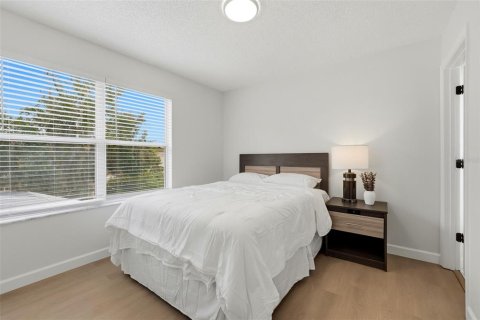 Villa ou maison à vendre à Kissimmee, Floride: 5 chambres, 212.37 m2 № 2139400 - photo 28