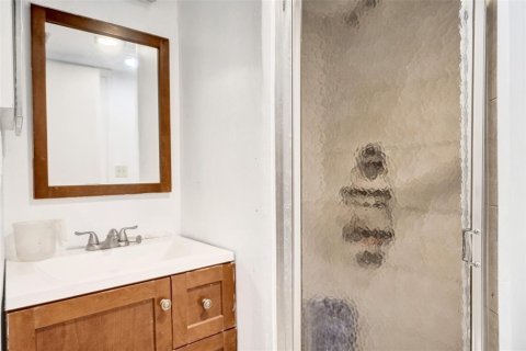 Condo in Davie, Florida, 2 bedrooms  № 2250575 - photo 12