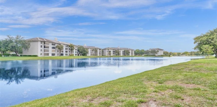 Condo in Davie, Florida, 2 bedrooms  № 2250575