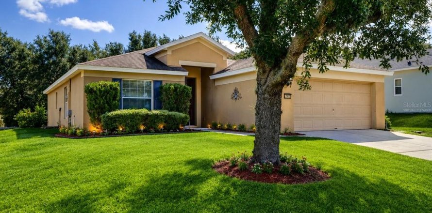 Villa ou maison à Clermont, Floride 4 chambres, 149.02 m2 № 2230529
