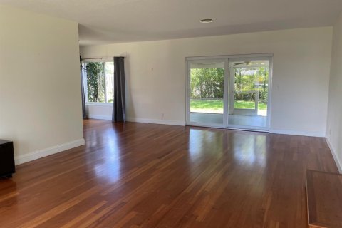 Villa ou maison à louer à Boca Raton, Floride: 3 chambres, 137.96 m2 № 2153823 - photo 2