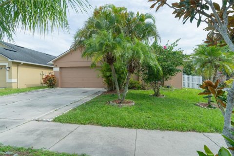 House in Orlando, Florida 3 bedrooms, 152.55 sq.m. № 1848527 - photo 1